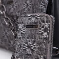 Dámska riflová crossbody kabelka Wittchen s monogramom 97-4Y-212-8